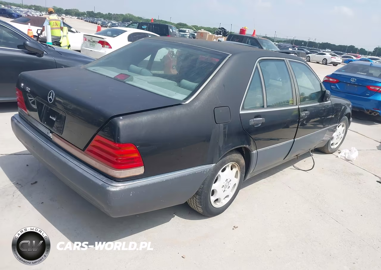 1993 Mercedes-Benz 300 Se VIN:WDBGA32E2PA121900 - 4