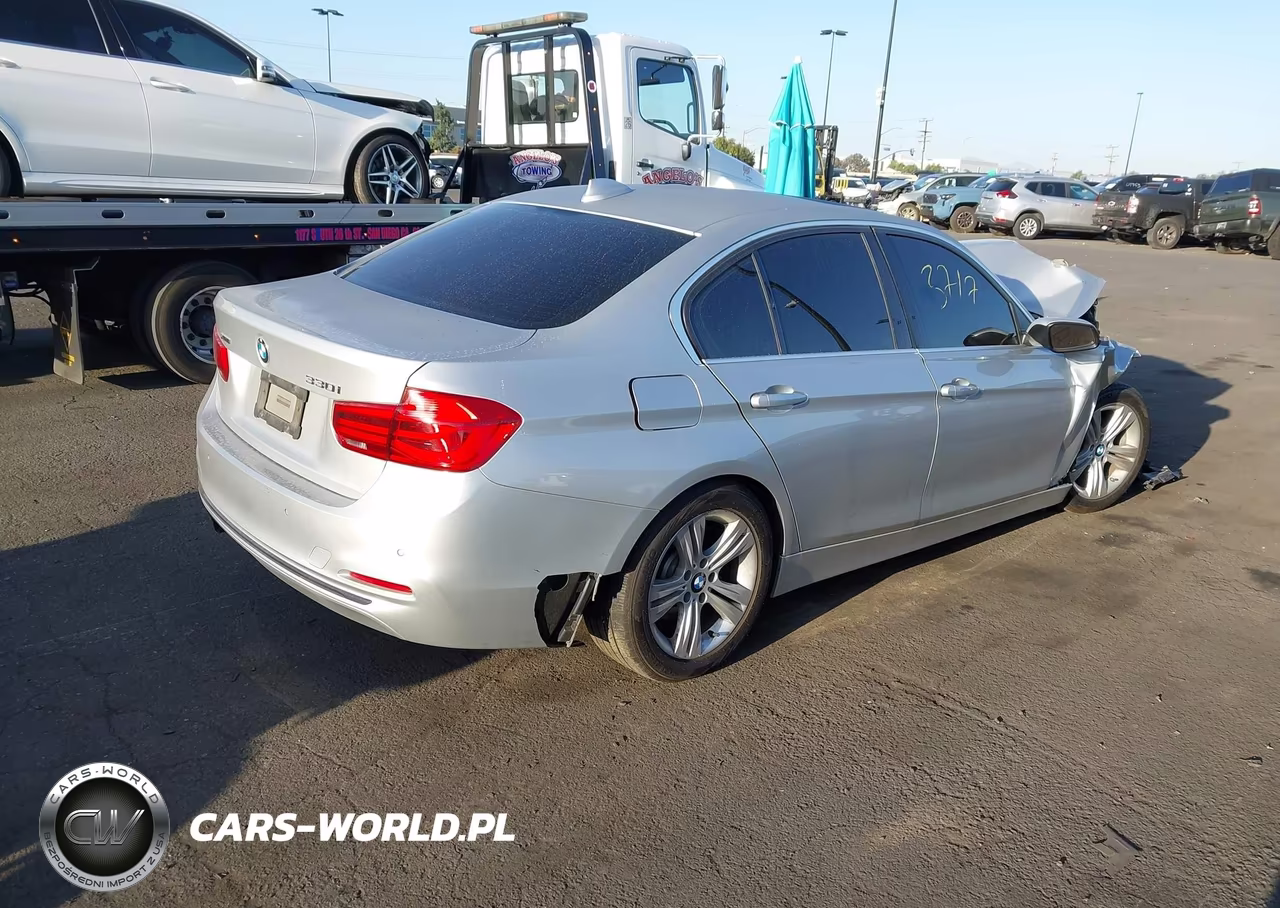 2017 BMW 330I xDrive VIN:WBA8D9G56HNU58702 - 4