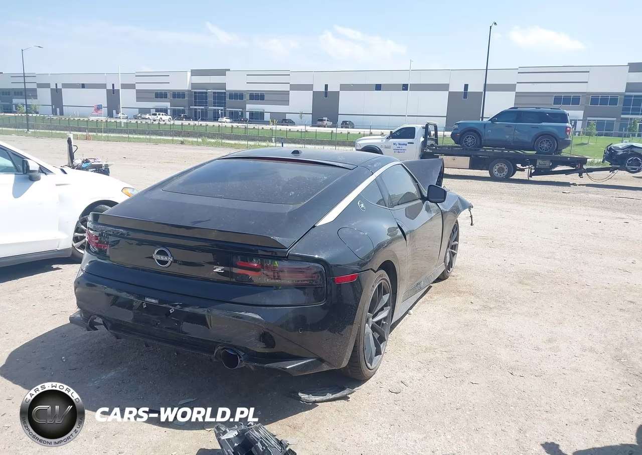 2024 Nissan Z Performance Auto VIN:JN1BZ4BHXRM364332 - 4