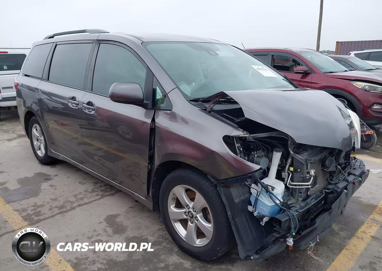 2020 Toyota Sienna Le