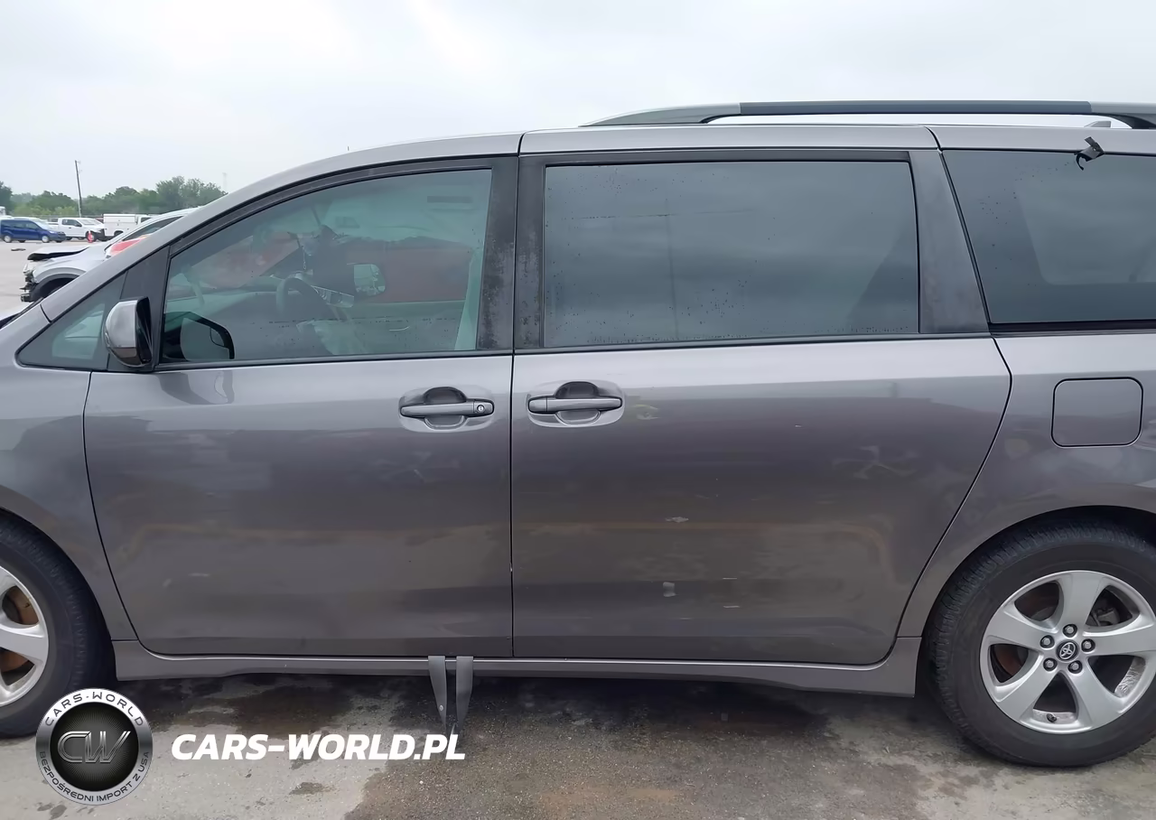 2020 Toyota Sienna Le VIN:5TDKZ3DC7LS023426 - 15