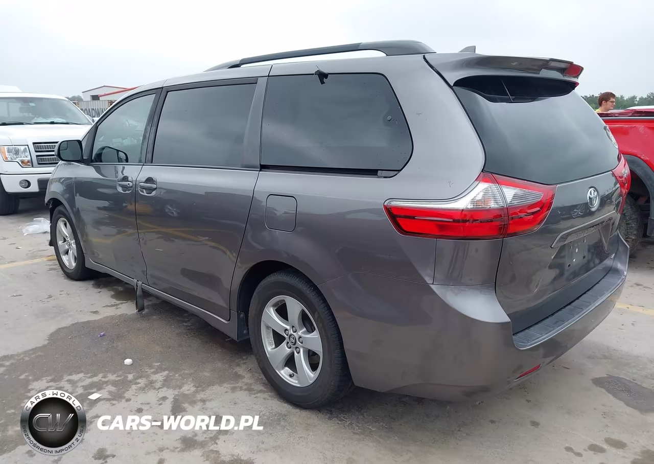 2020 Toyota Sienna Le VIN:5TDKZ3DC7LS023426 - 3