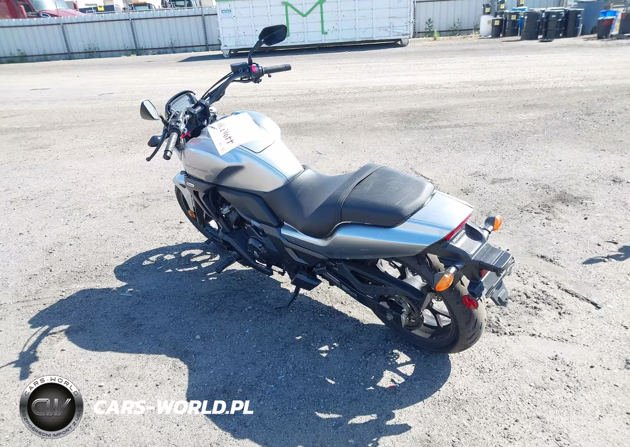 2016 Honda Ctx700 N VIN:JH2RC6816GK200031 - 3