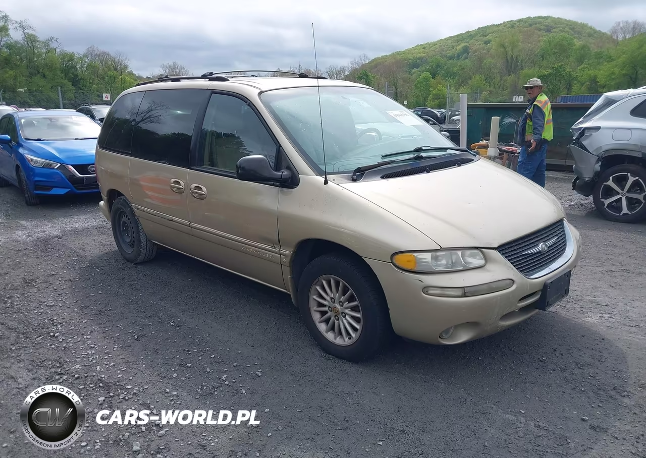 1999 Chrysler Town & Country Sx