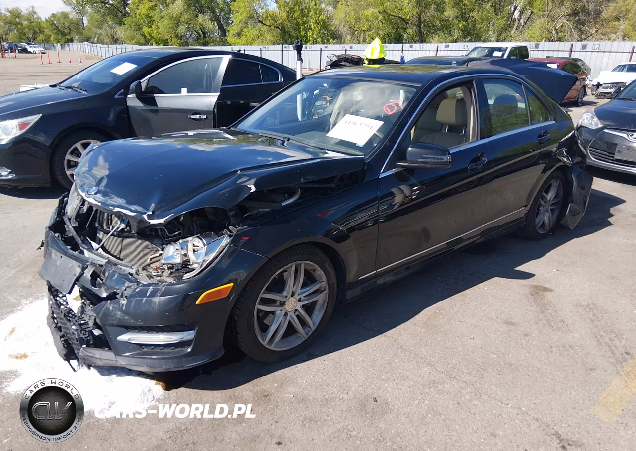 2012 Mercedes-Benz C 300 Sport 4Matic VIN:WDDGF8BBXCR211013 - 2