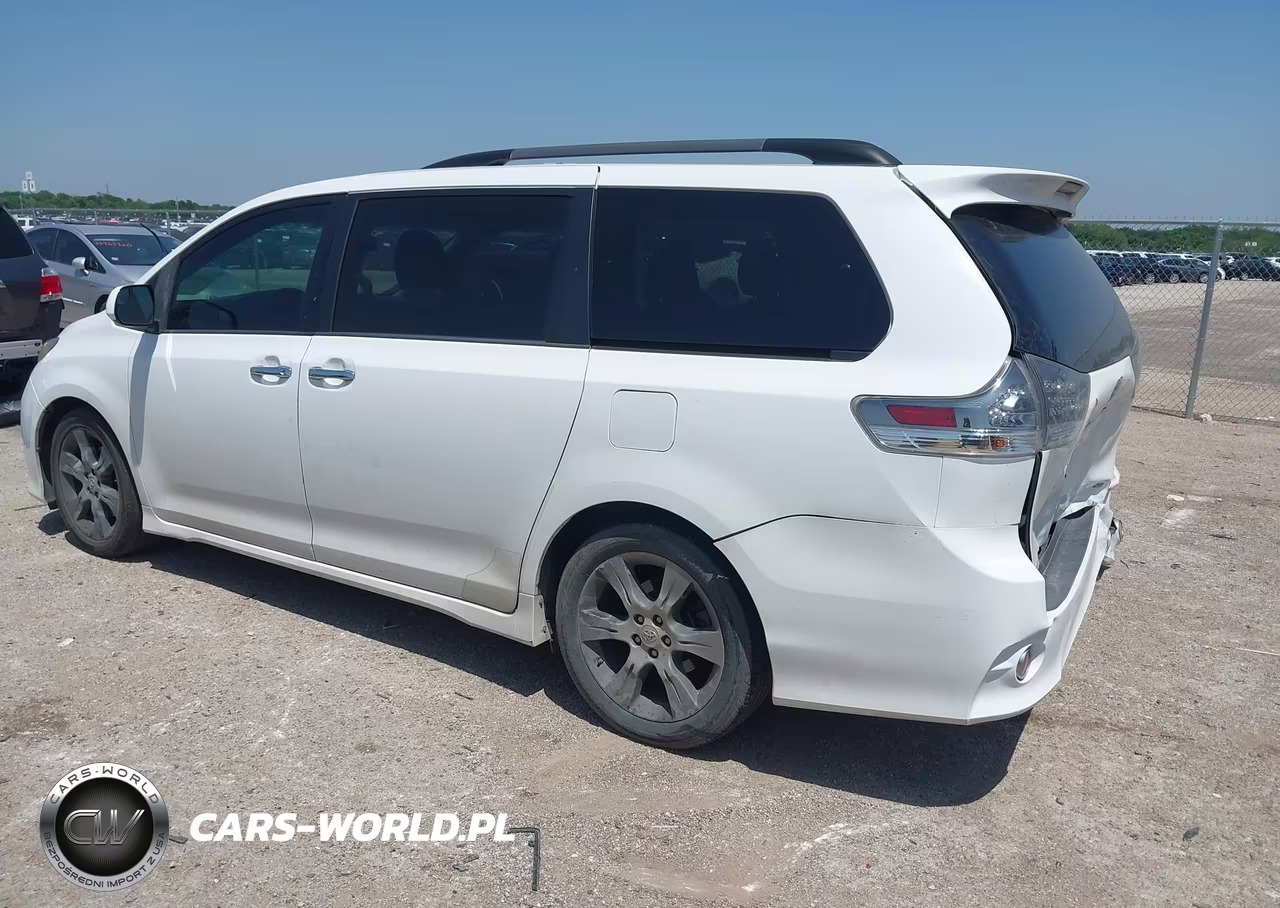 2015 Toyota Sienna Se 8 Passenger VIN:5TDXK3DC5FS534860 - 3