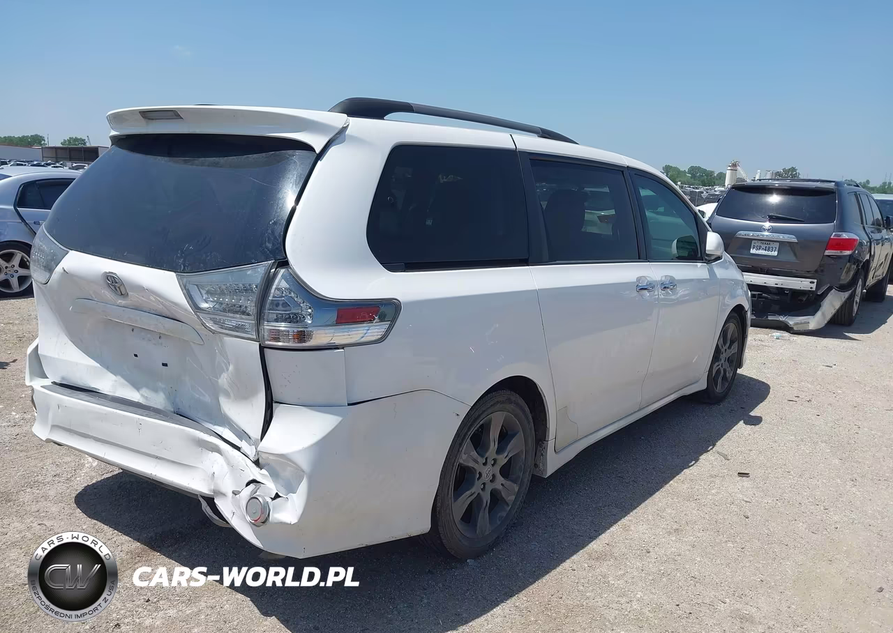 2015 Toyota Sienna Se 8 Passenger VIN:5TDXK3DC5FS534860 - 4