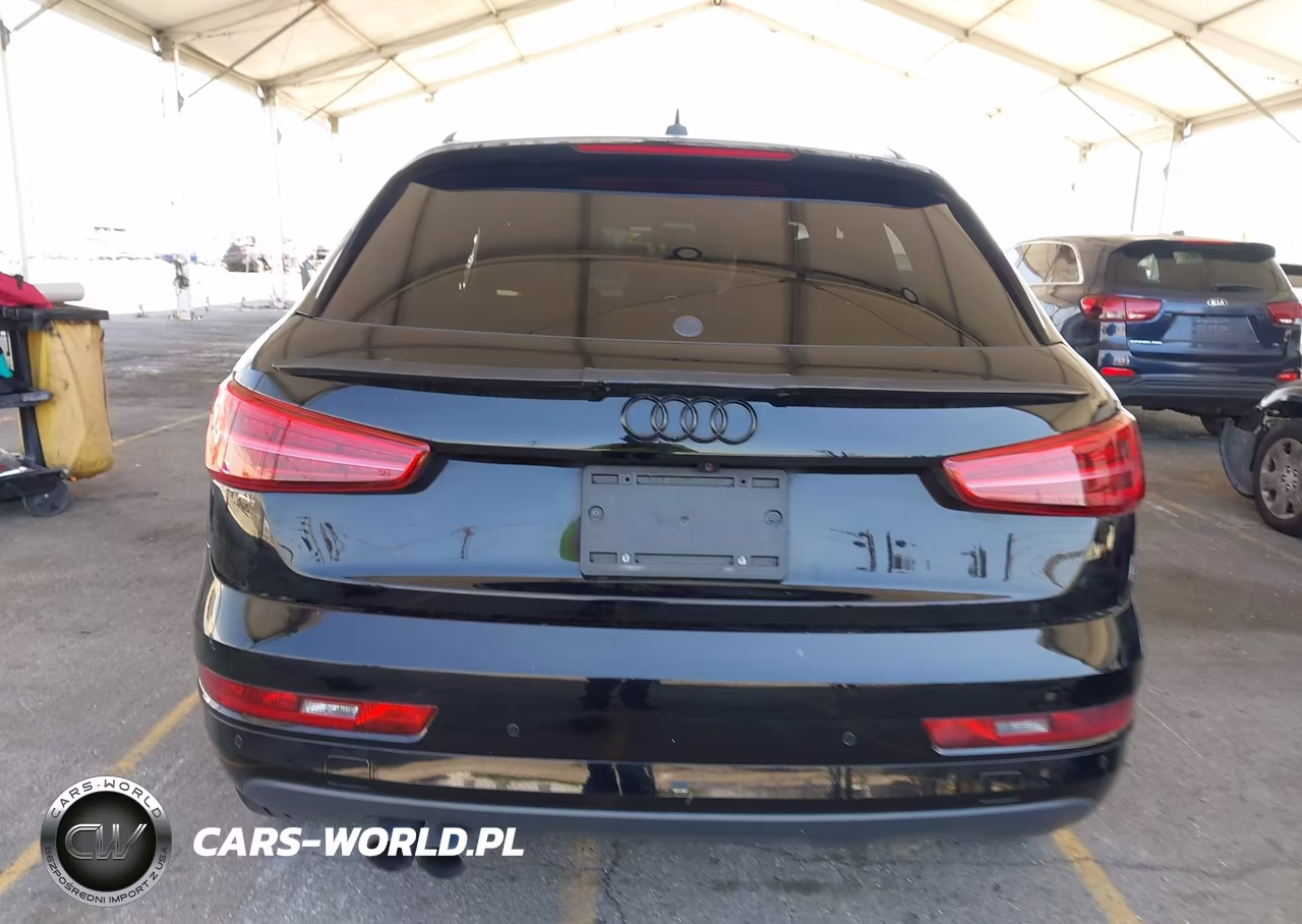 2018 Audi Q3 2.0T Premium VIN:WA1JCCFS3JR032423 - 17