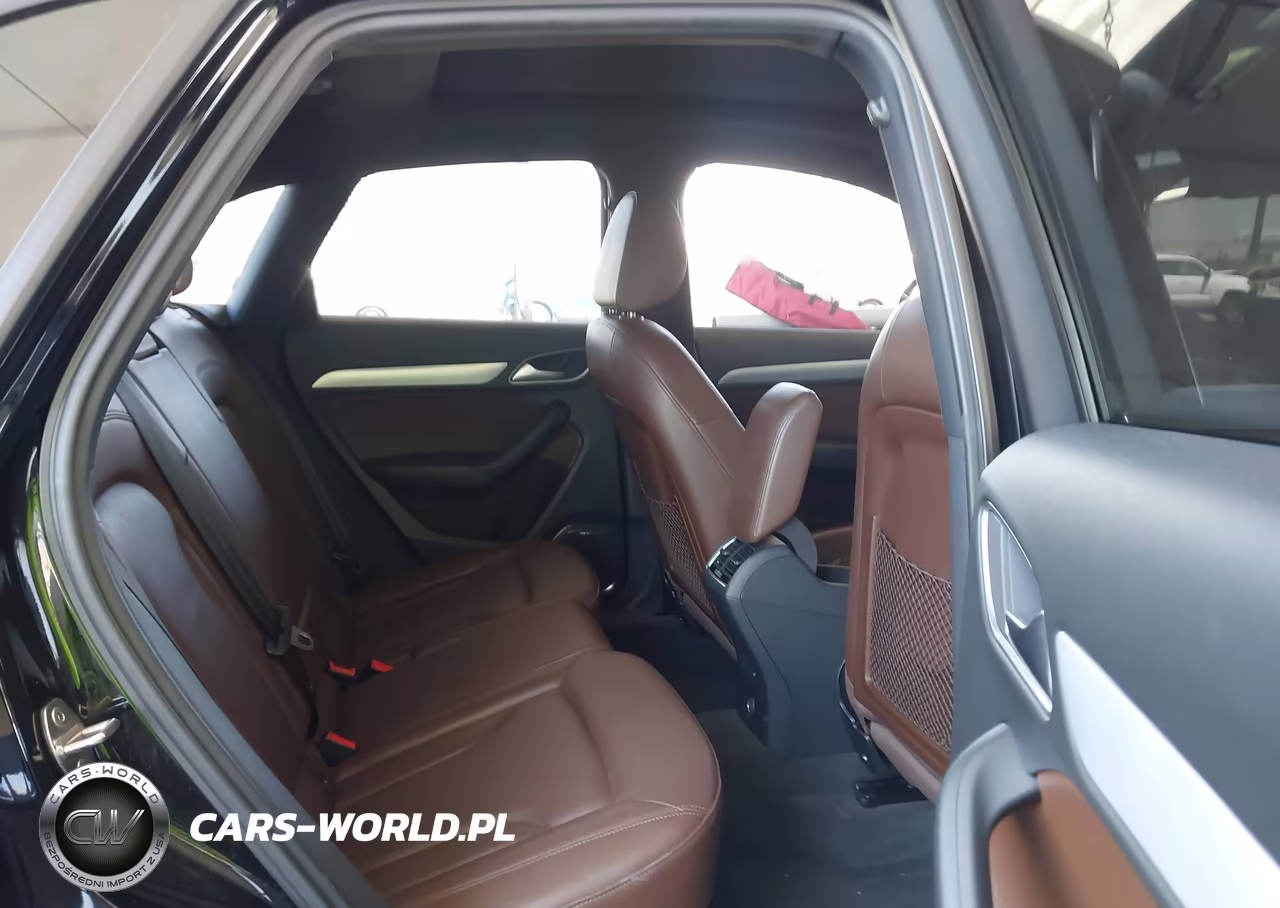 2018 Audi Q3 2.0T Premium VIN:WA1JCCFS3JR032423 - 8