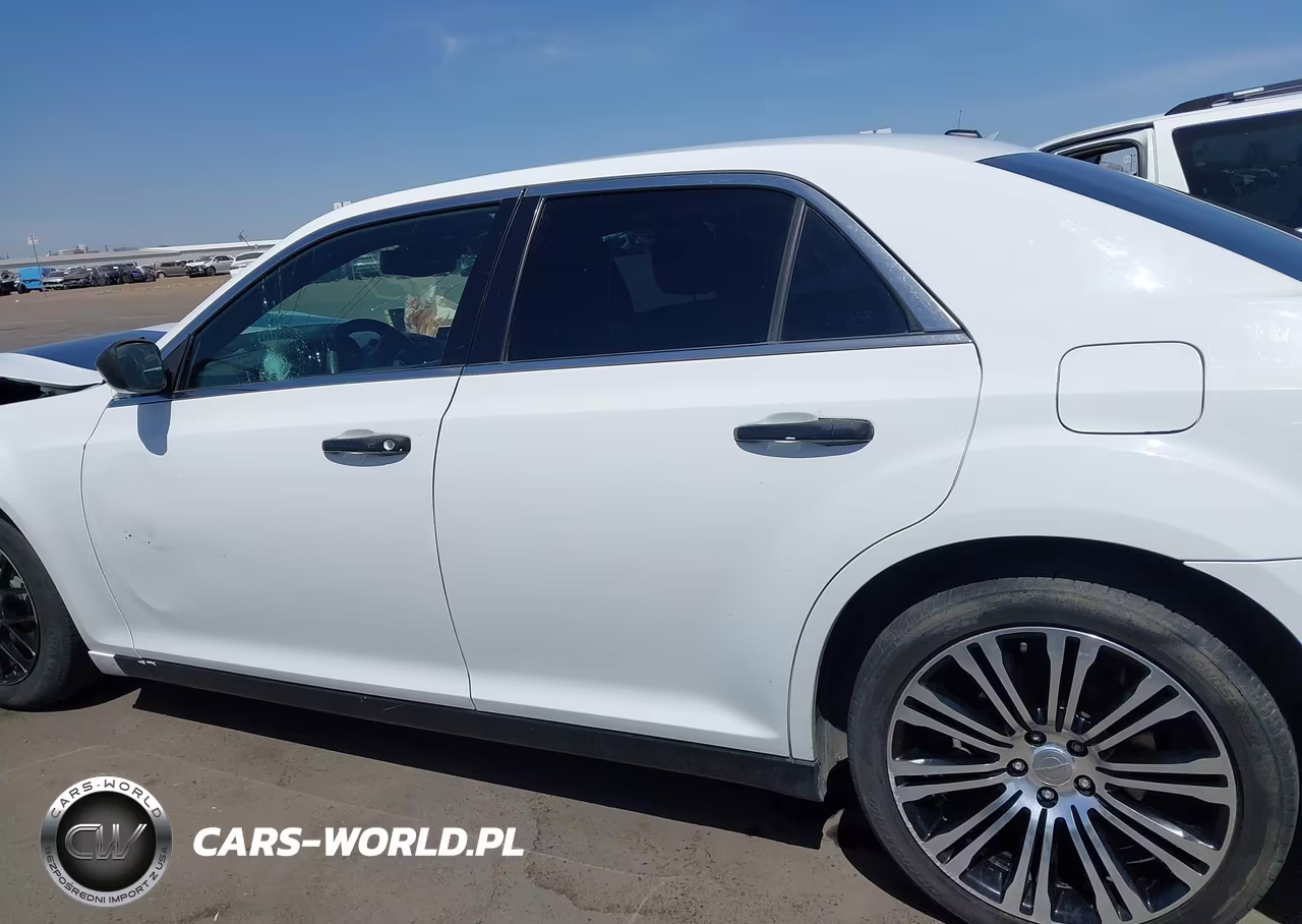 2013 Chrysler 300 300S VIN:2C3CCABT4DH658704 - 14