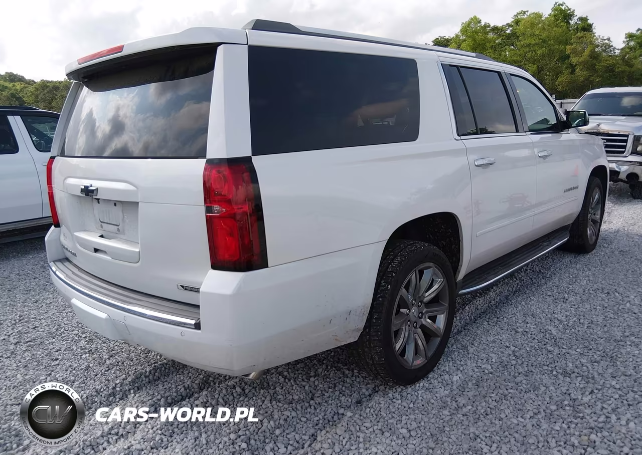 2017 Chevrolet Suburban Premier VIN:1GNSCJKC8HR313857 - 4