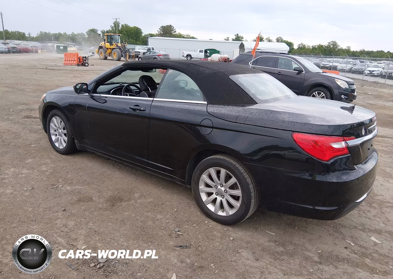 2012 Chrysler 200 Touring VIN:1C3BCBEB0CN215475 - 3
