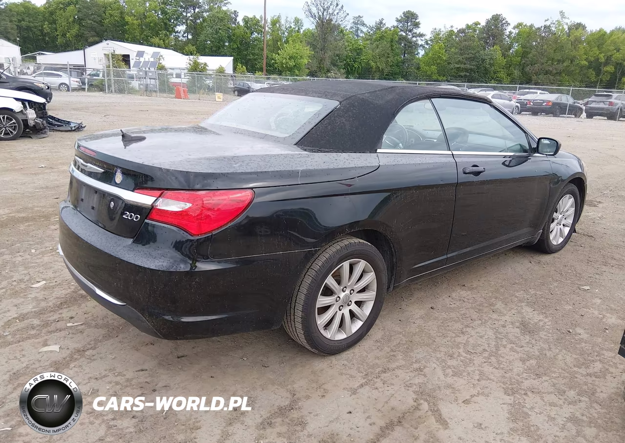 2012 Chrysler 200 Touring VIN:1C3BCBEB0CN215475 - 4