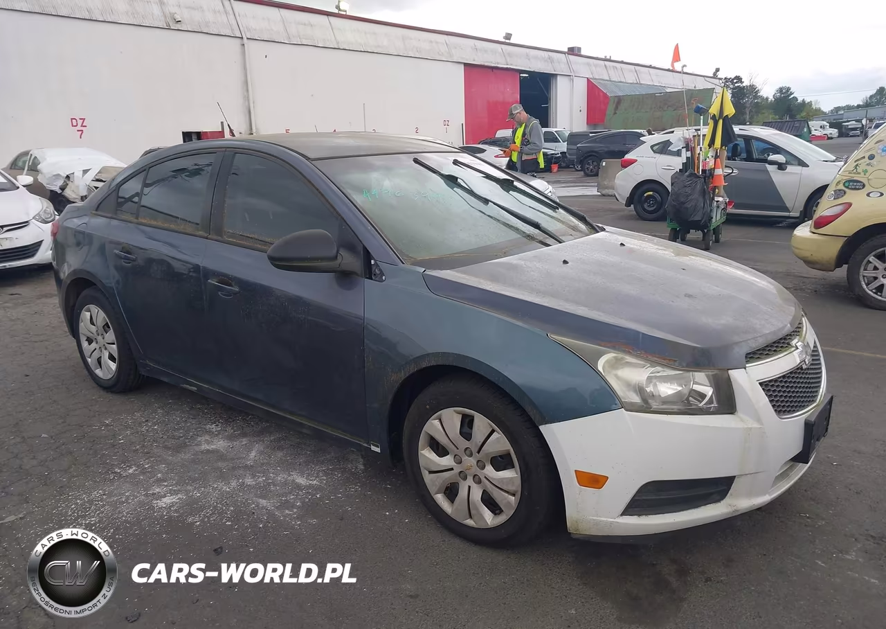 2014 Chevrolet Cruze Ls Auto – zdjęcie 1 z 12