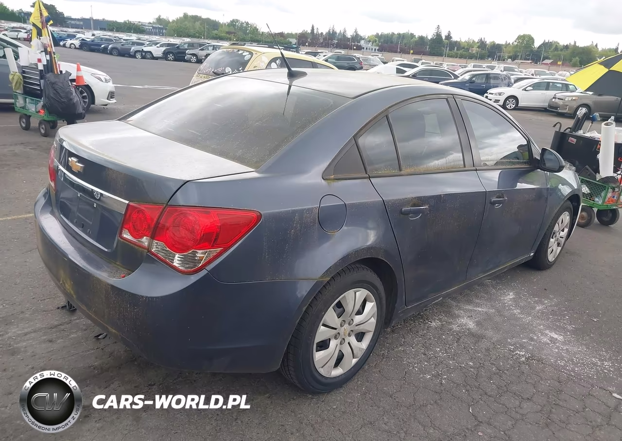 2014 Chevrolet Cruze Ls Auto VIN:1G1PA5SG1E7128371 - 4