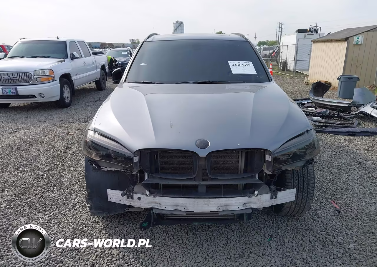 2017 BMW X5 xDrive35I VIN:5UXKR0C39H0V71677 - 13