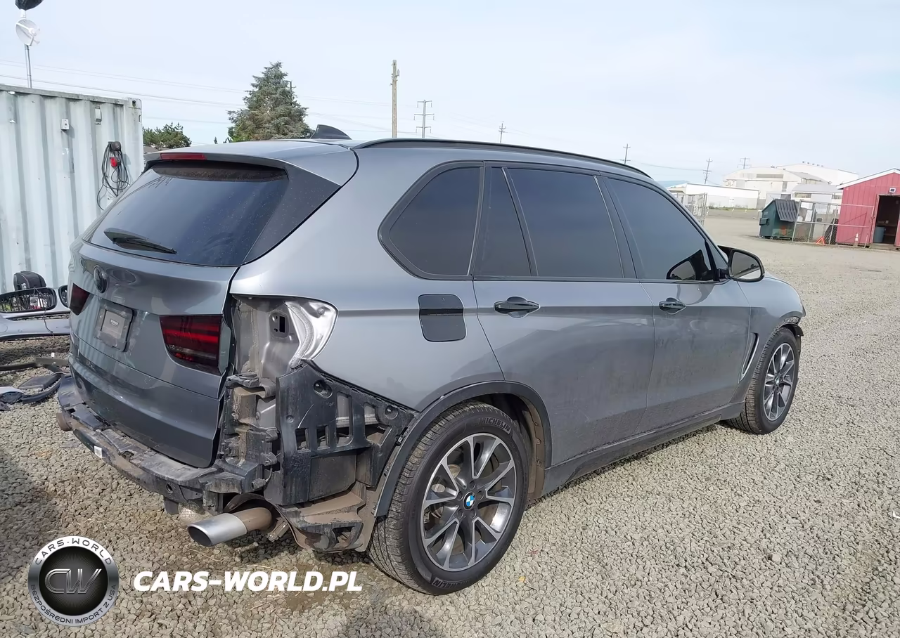 2017 BMW X5 xDrive35I VIN:5UXKR0C39H0V71677 - 4