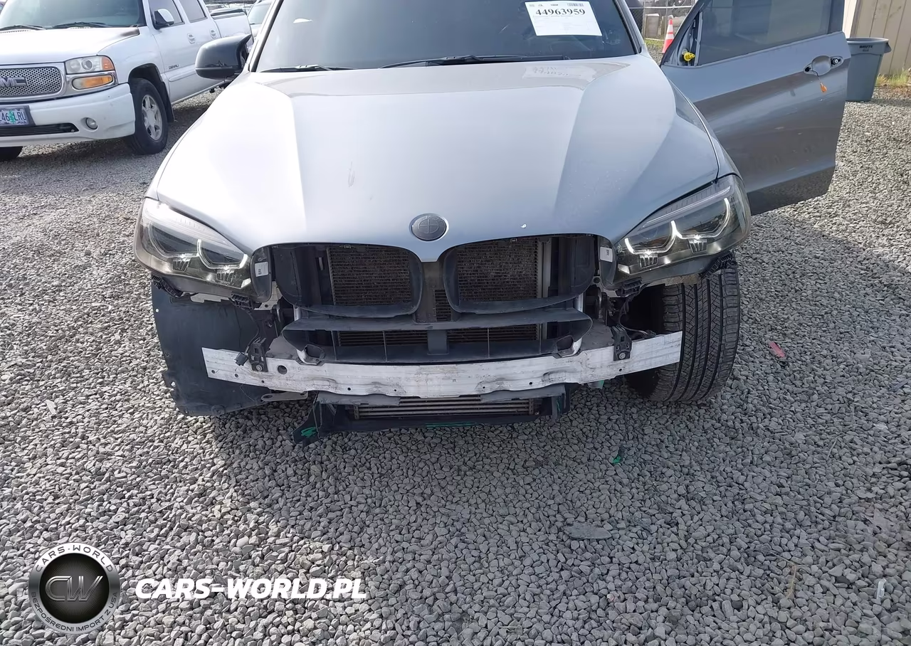 2017 BMW X5 xDrive35I VIN:5UXKR0C39H0V71677 - 6