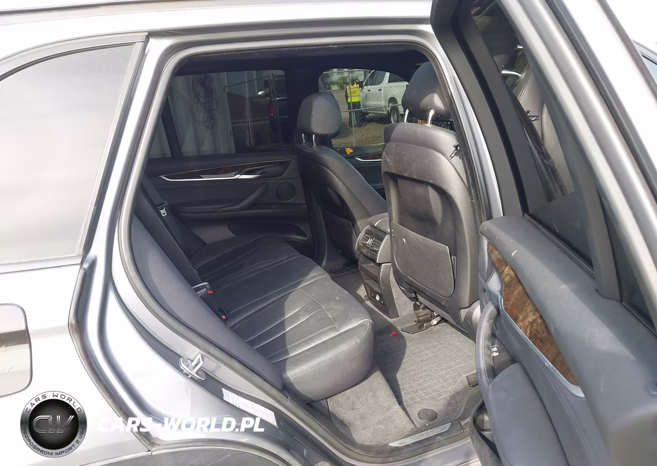 2017 BMW X5 xDrive35I VIN:5UXKR0C39H0V71677 - 8