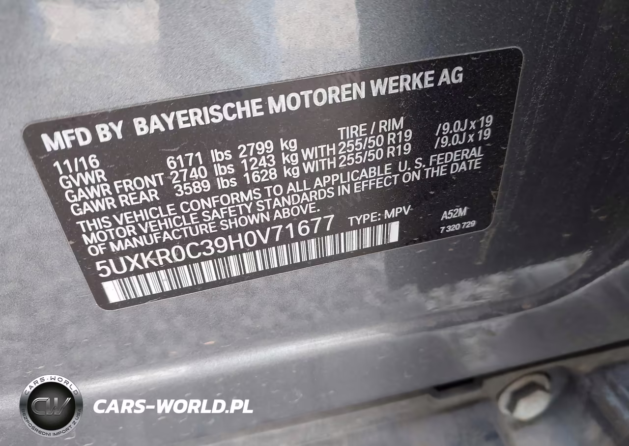 2017 BMW X5 xDrive35I VIN:5UXKR0C39H0V71677 - 9
