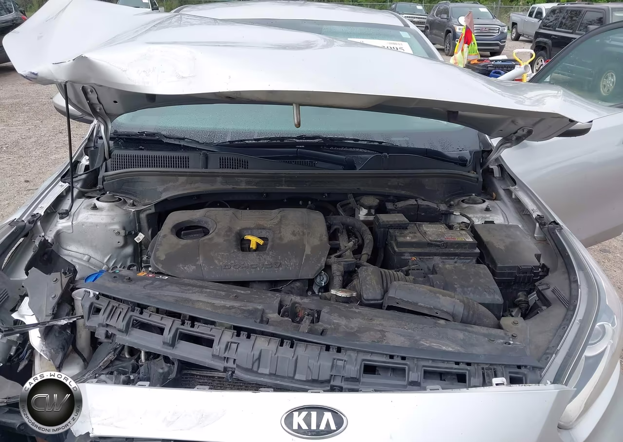 2021 Kia Forte Lxs VIN:3KPF24AD4ME272447 - 10