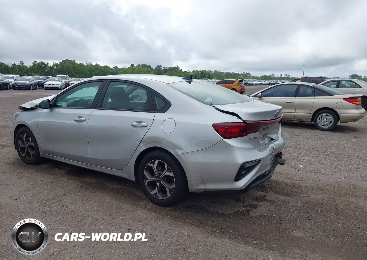 2021 Kia Forte Lxs VIN:3KPF24AD4ME272447 - 3