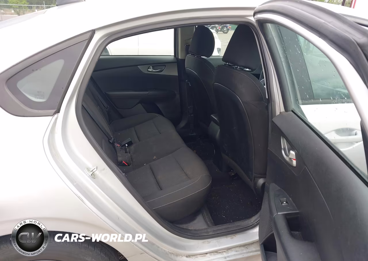2021 Kia Forte Lxs VIN:3KPF24AD4ME272447 - 8