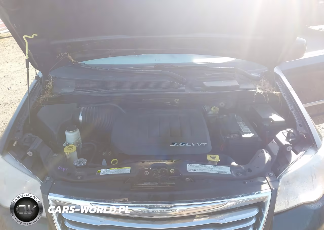 2012 Chrysler Town & Country Touring VIN:2C4RC1BG4CR337280 - 10