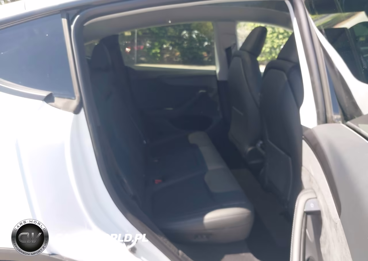 2026 Tesla Model Y All-Wheel Drive-Long Range Launch Series-Premium All-Wheel Drive VIN:7SAYGDEEXTF453996 - 8