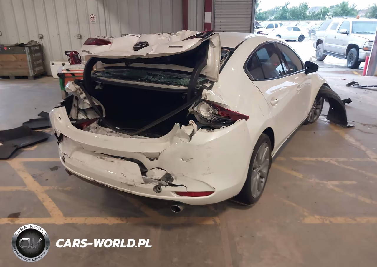 2019 Mazda Mazda3 Preferred Package VIN:3MZBPADL5KM113132 - 4