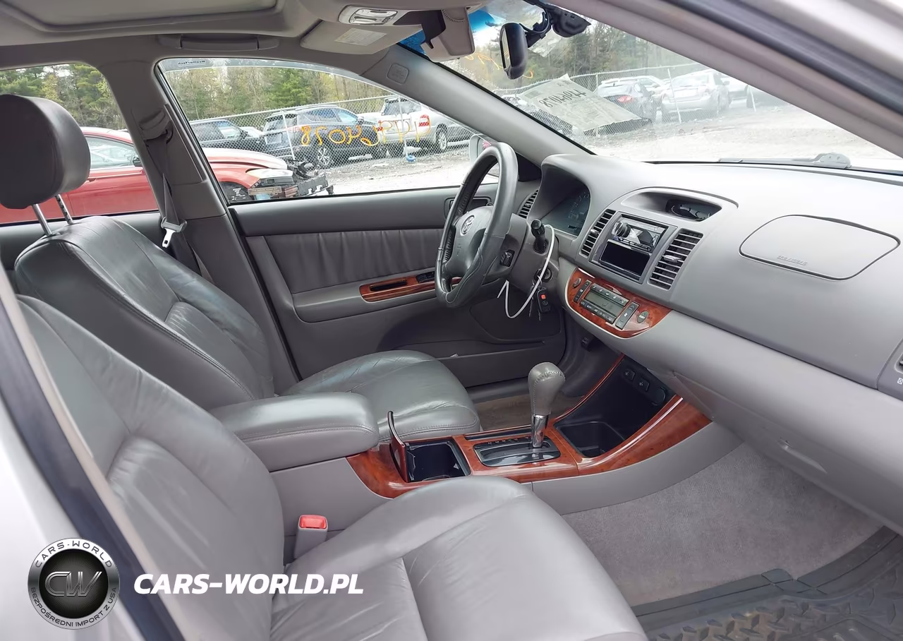 2004 Toyota Camry Xle V6 VIN:4T1BF30K04U068836 - 5