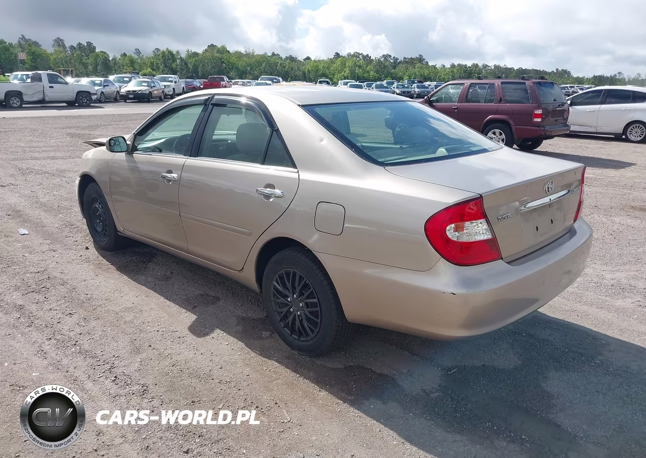 2003 Toyota Camry Le VIN:4T1BE32K53U664541 - 3