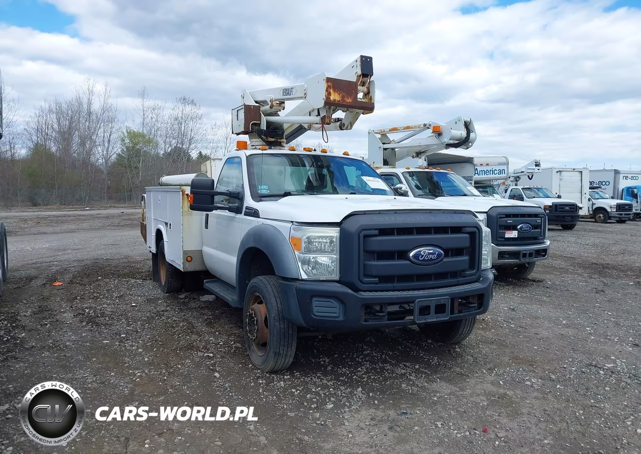 2011 Ford F-450 Chassis Xl