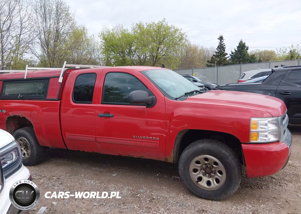 2011 Chevrolet Silverado 1500 Ls VIN:1GCRKREA1BZ451749 - 13