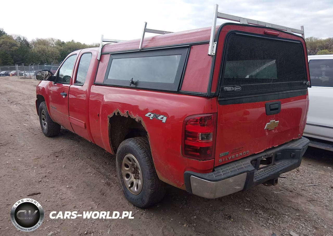 2011 Chevrolet Silverado 1500 Ls VIN:1GCRKREA1BZ451749 - 3