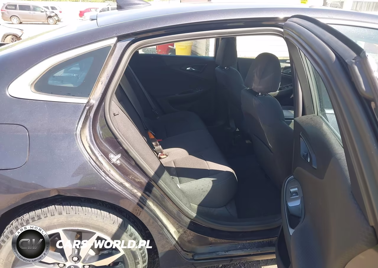 2022 Chevrolet Malibu Fwd Rs VIN:1G1ZG5ST8NF202590 - 8