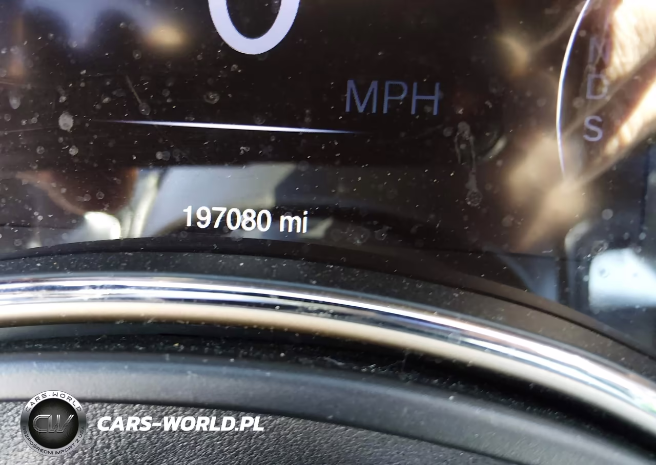 2015 Jeep Grand Cherokee Laredo VIN:1C4RJFAG1FC168370 - 15