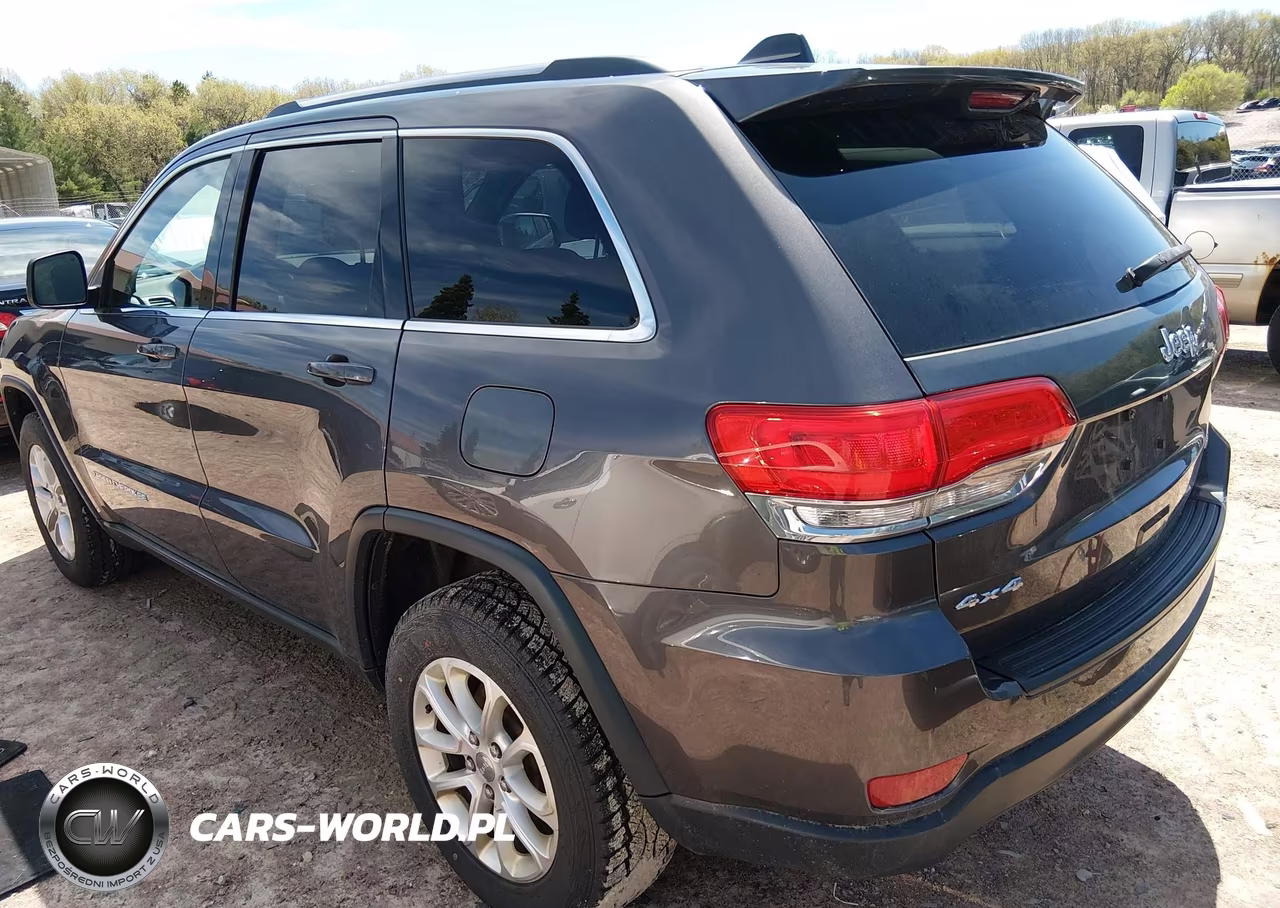 2015 Jeep Grand Cherokee Laredo VIN:1C4RJFAG1FC168370 - 3