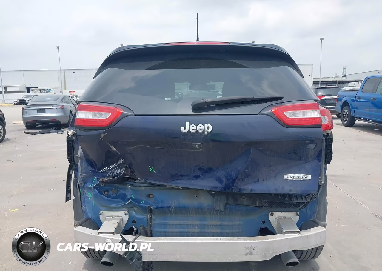 2014 Jeep Cherokee Latitude VIN:1C4PJMCS2EW176164 - 17