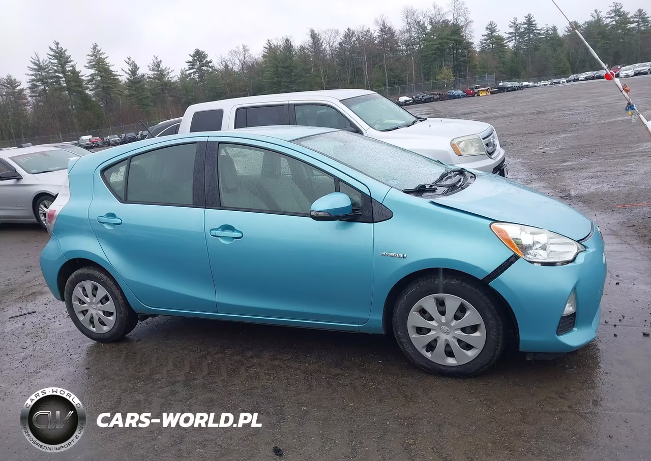 2014 Toyota Prius C One VIN:JTDKDTB36E1070481 - 14