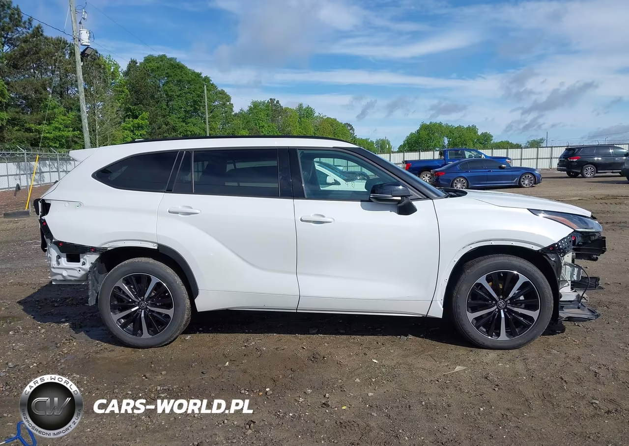 2022 Toyota Highlander Xse VIN:5TDLZRAH9NS134666 - 13