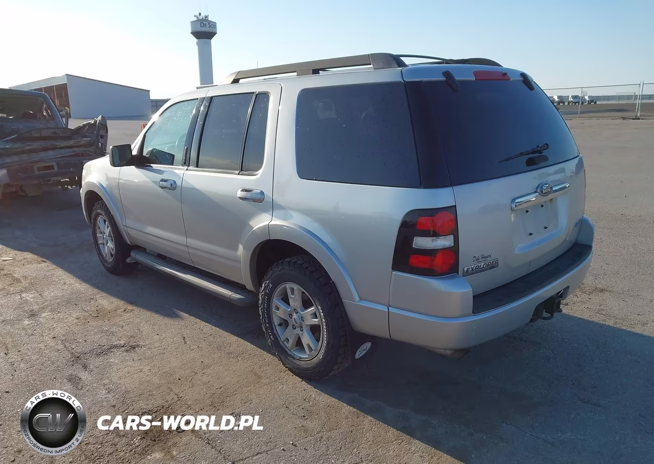 2010 Ford Explorer Xlt VIN:1FMEU7DE0AUA60956 - 3