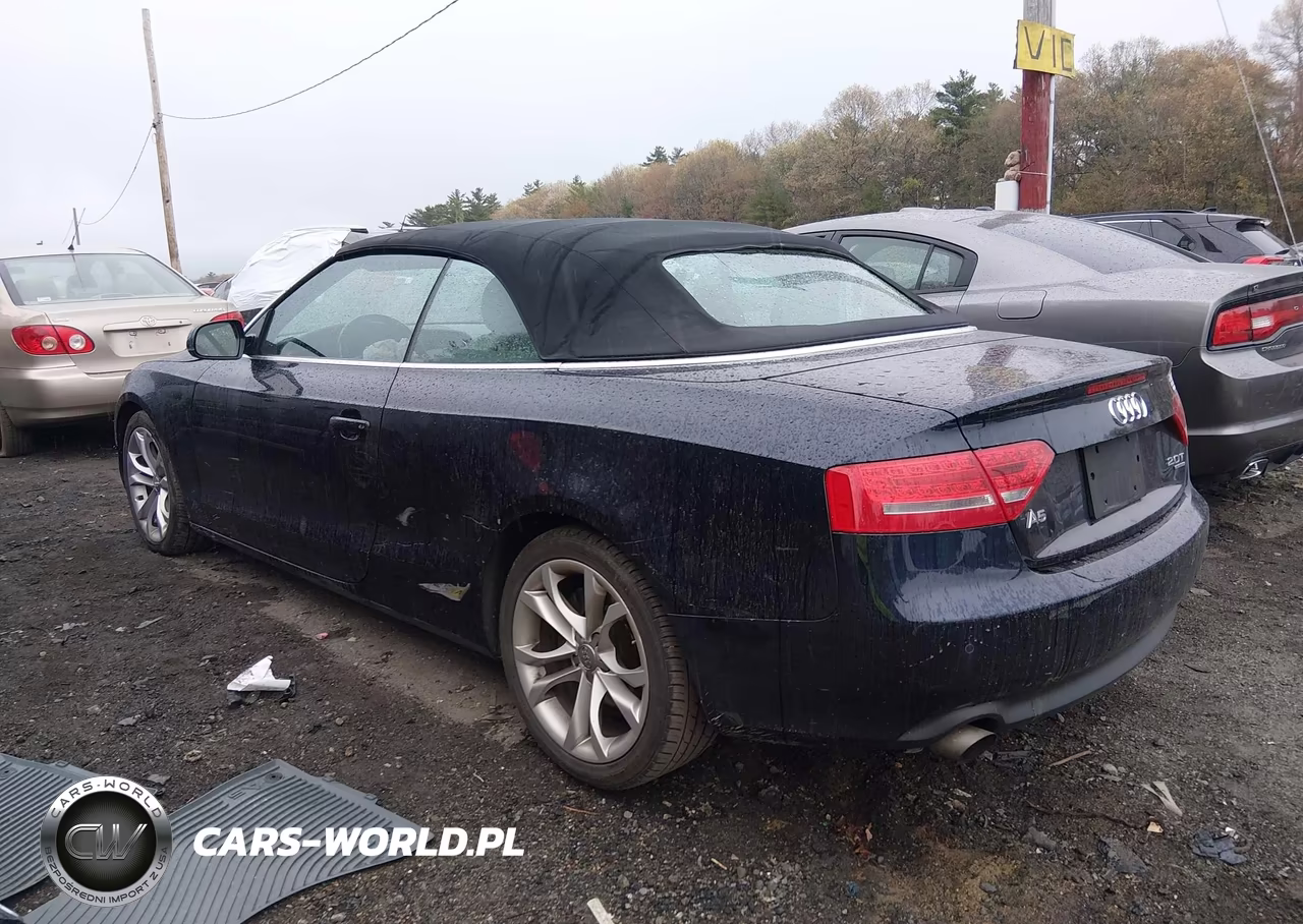 2010 Audi A5 2.0T Premium VIN:WAULFAFH4AN020736 - 3