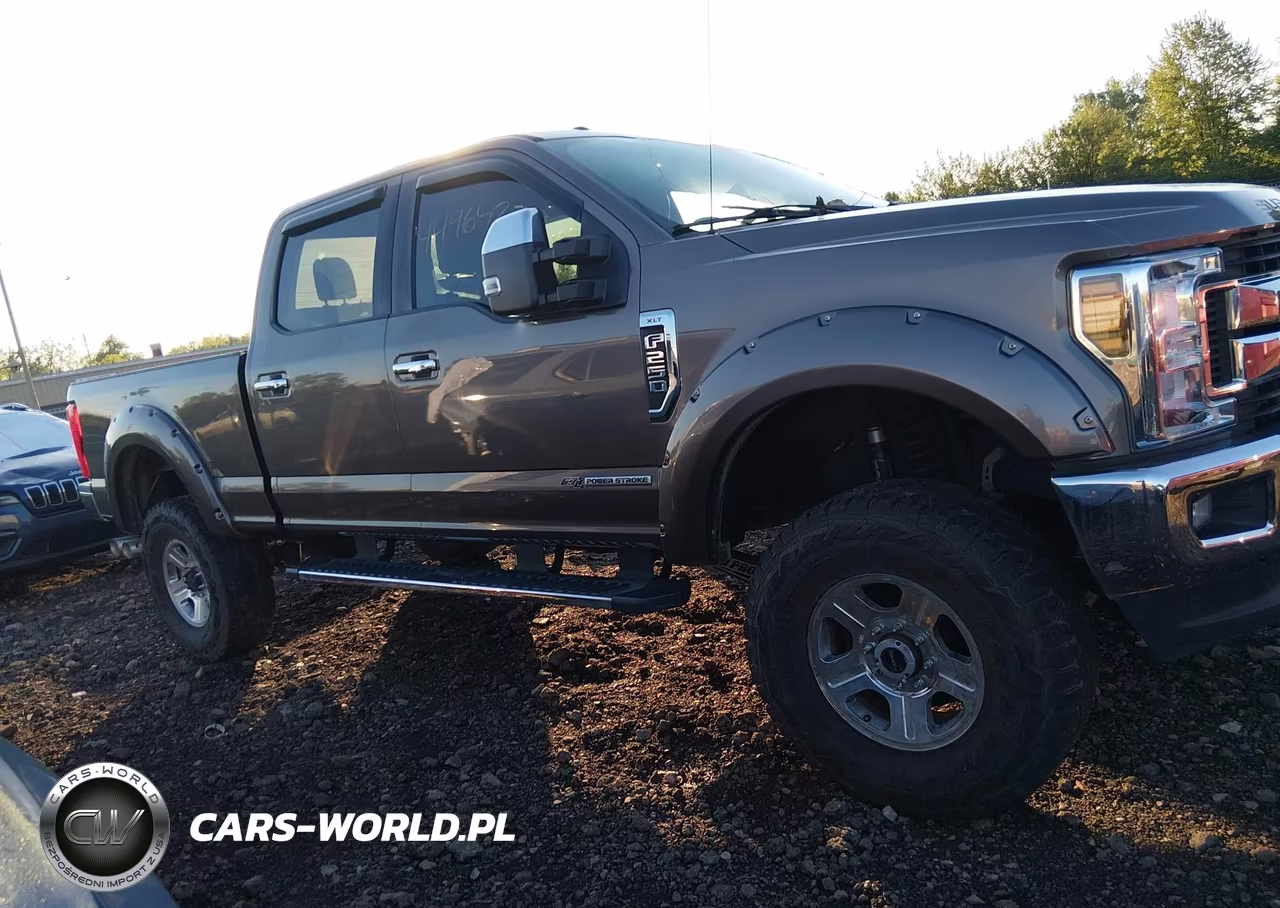 2018 Ford F-250 Xlt VIN:1FT7W2BTXJEB07478 - 13