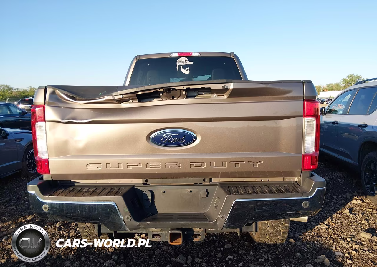 2018 Ford F-250 Xlt VIN:1FT7W2BTXJEB07478 - 16