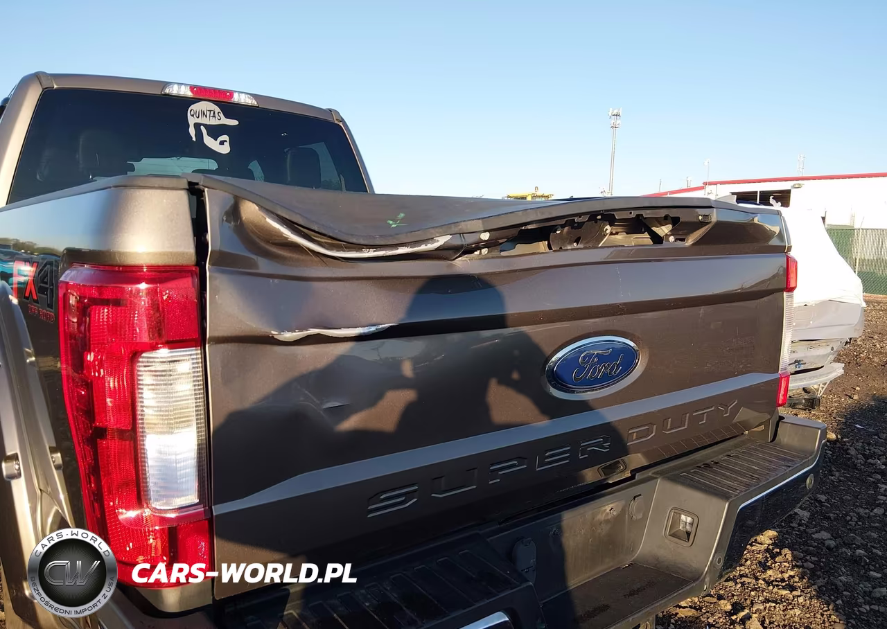 2018 Ford F-250 Xlt VIN:1FT7W2BTXJEB07478 - 17
