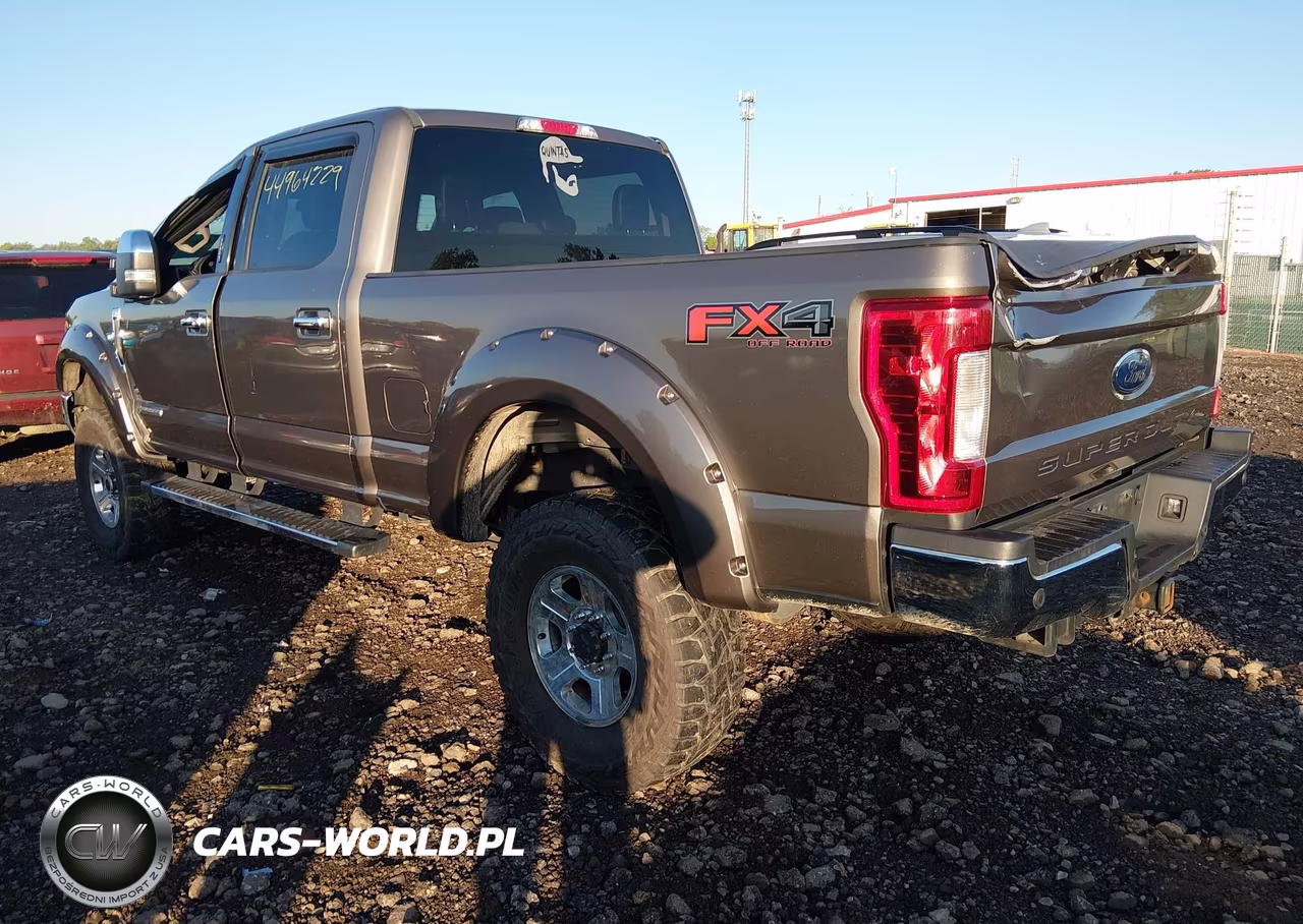 2018 Ford F-250 Xlt VIN:1FT7W2BTXJEB07478 - 3