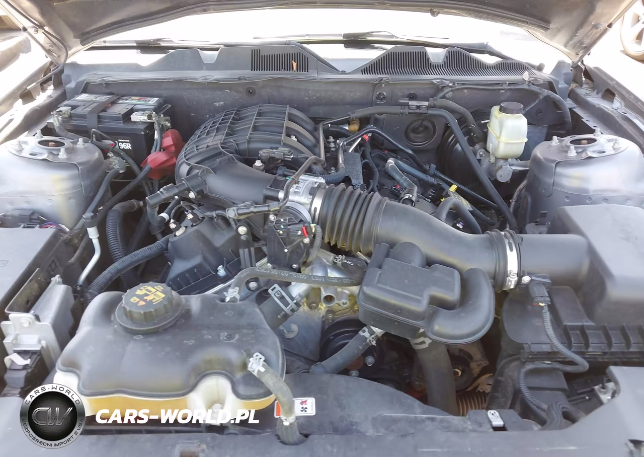 2014 Ford Mustang V6 Premium VIN:1ZVBP8AM9E5233855 - 10