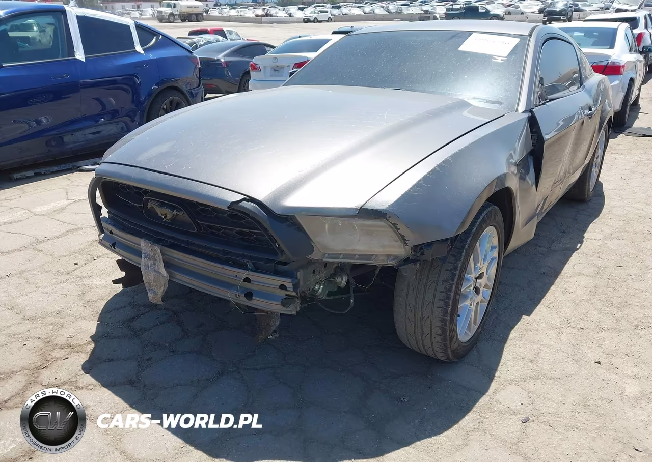 2014 Ford Mustang V6 Premium VIN:1ZVBP8AM9E5233855 - 17