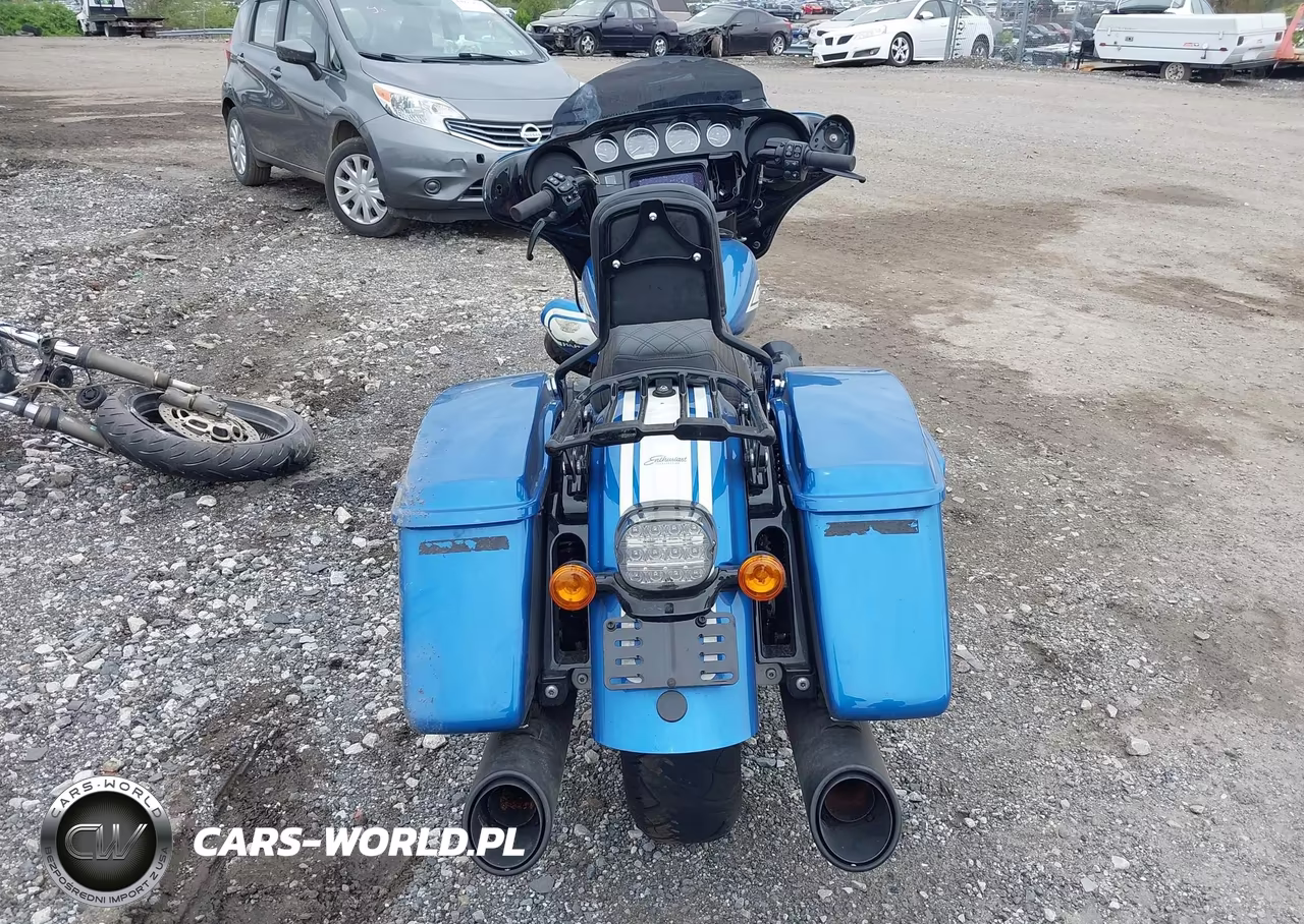 2023 Harley-Davidson Flhxst VIN:1HD1ABL1XPB661923 - 6